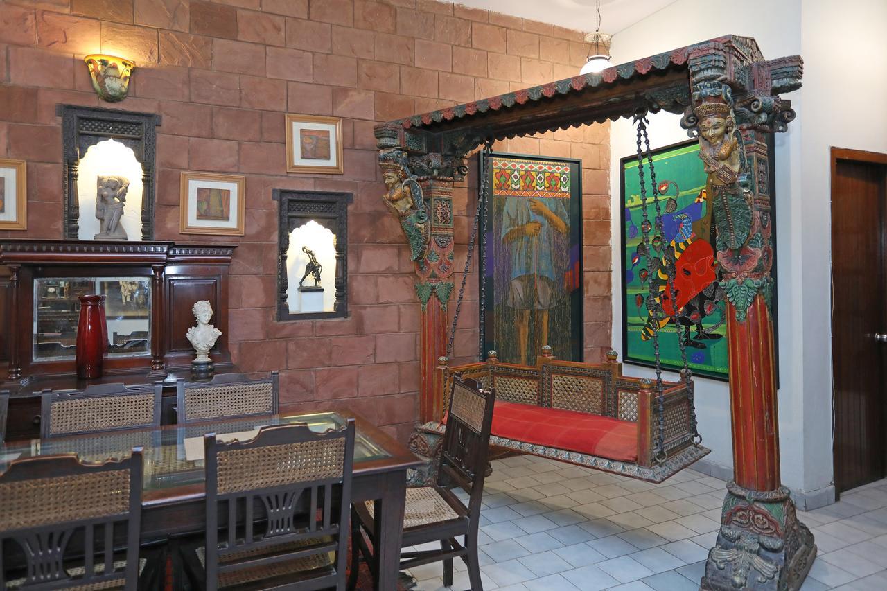 Oyo 1427 Hotel Malhar Haveli Noida Eksteriør billede